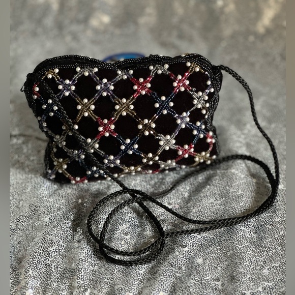 Black Beaded Crossbody Bag - Picture 11 of 16
